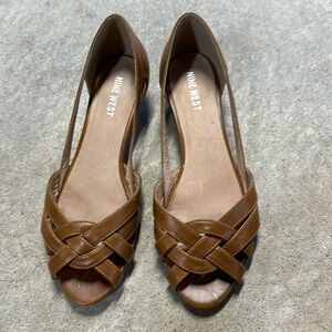 Nine West Sapphire Flats Brown Leather Sz 7.5 PreOwned